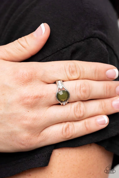 Meadow Mist Green Paparazzi - Ring