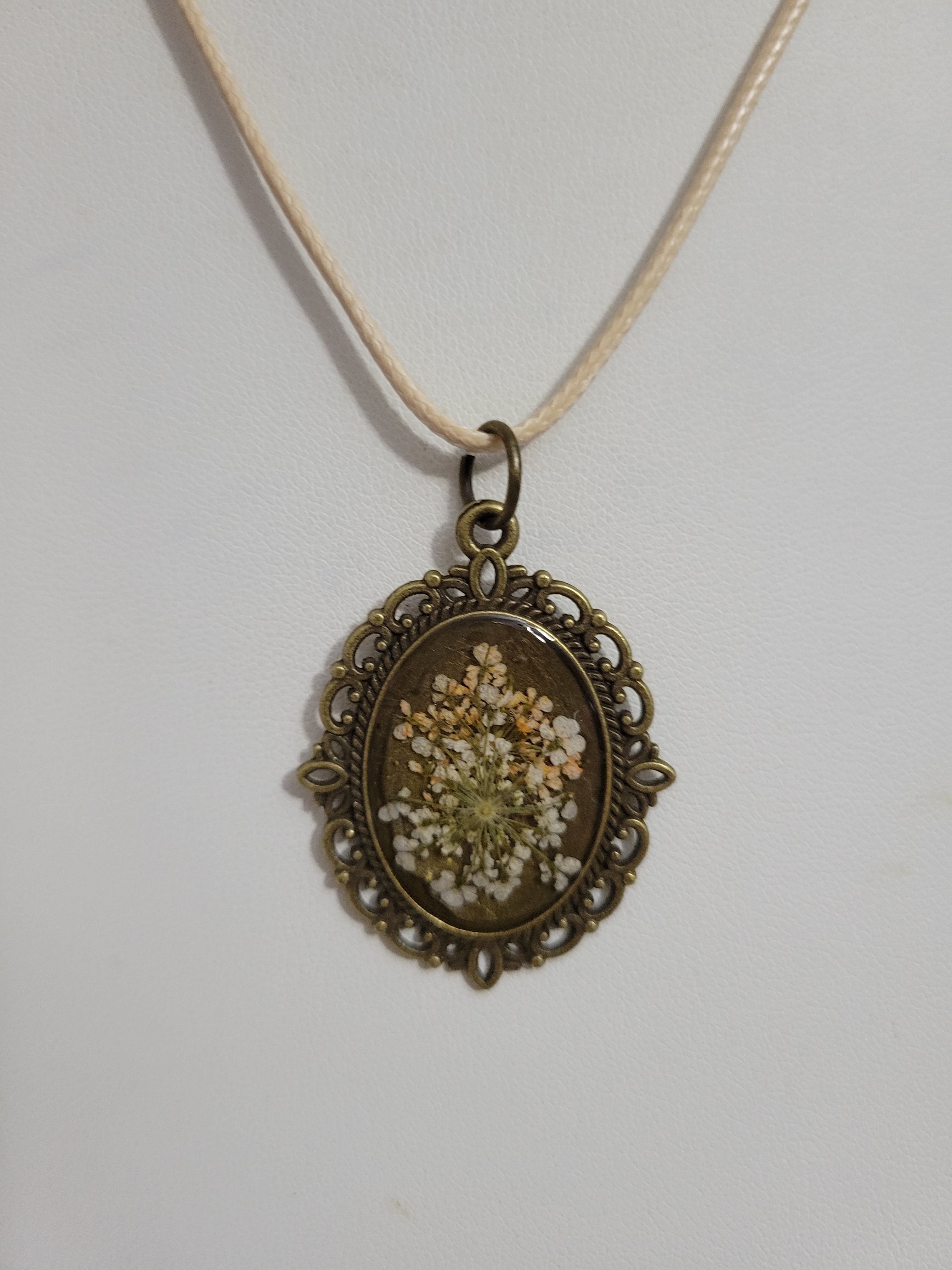 Old World Floral - Brass - Country Craft Barn Necklace