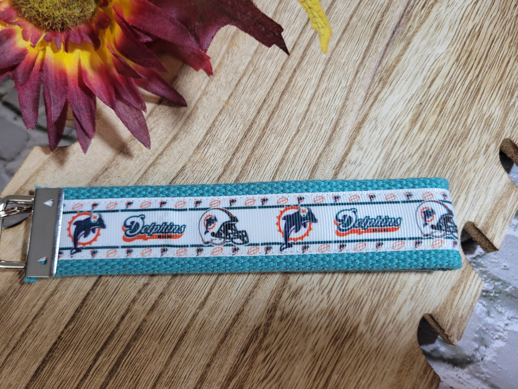 Miami Dolphins - Country Craft Barn Key Chain (KC-1)