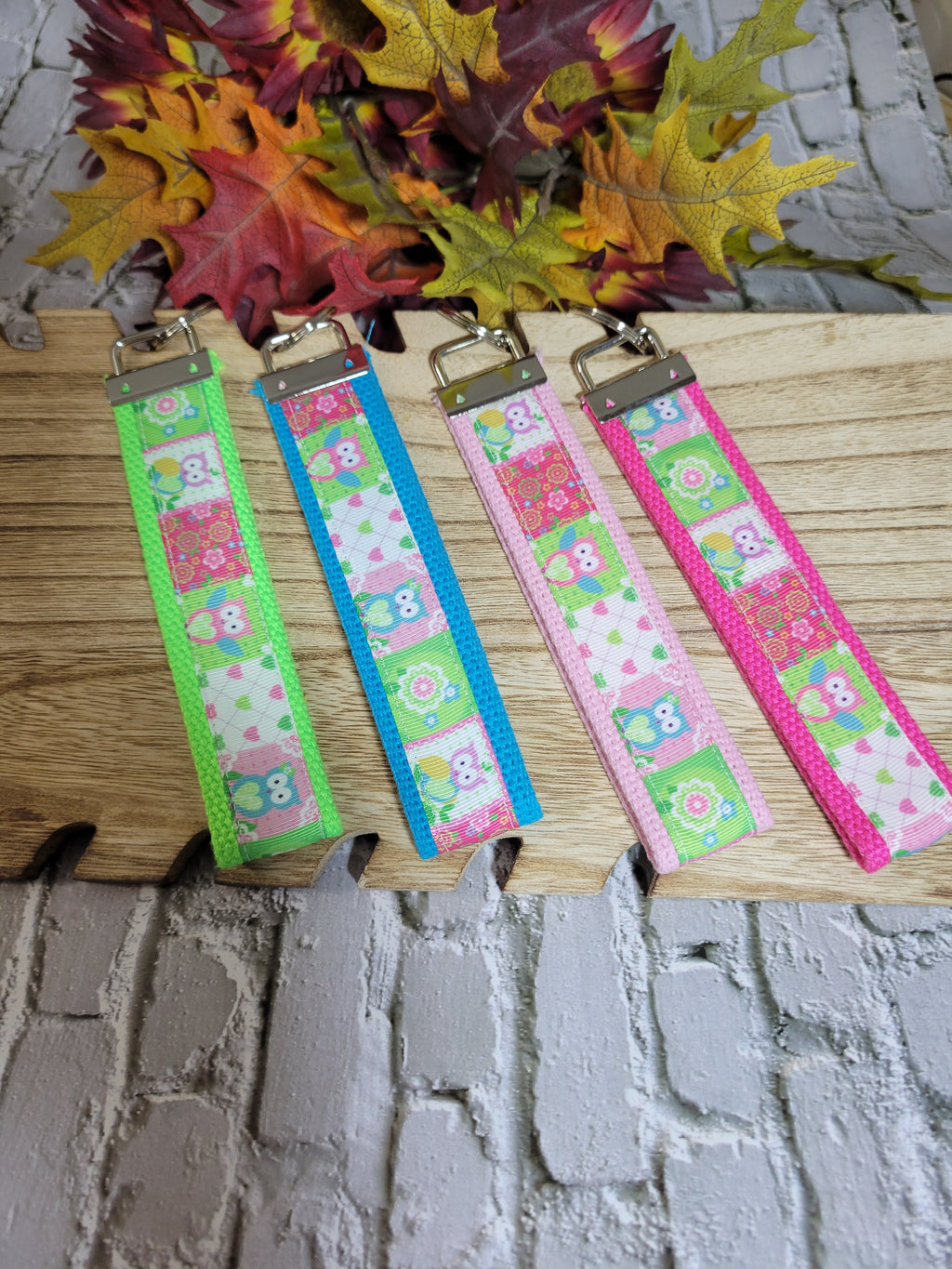 Owl - Country Craft Barn Key Chain (#8)
