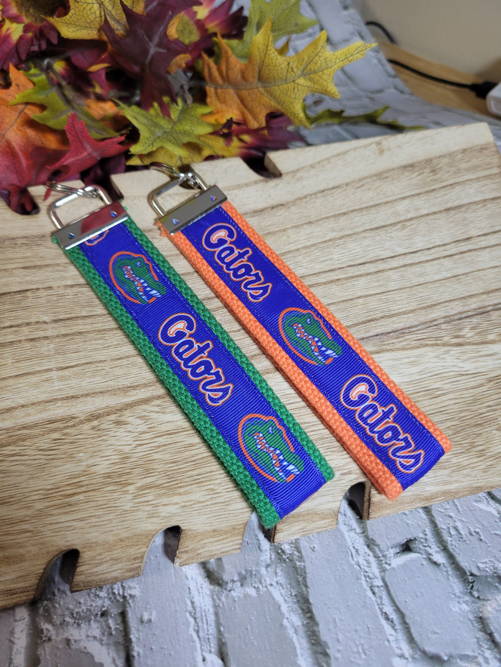 Florida Gators - Country Craft Barn Key Chain (#19)