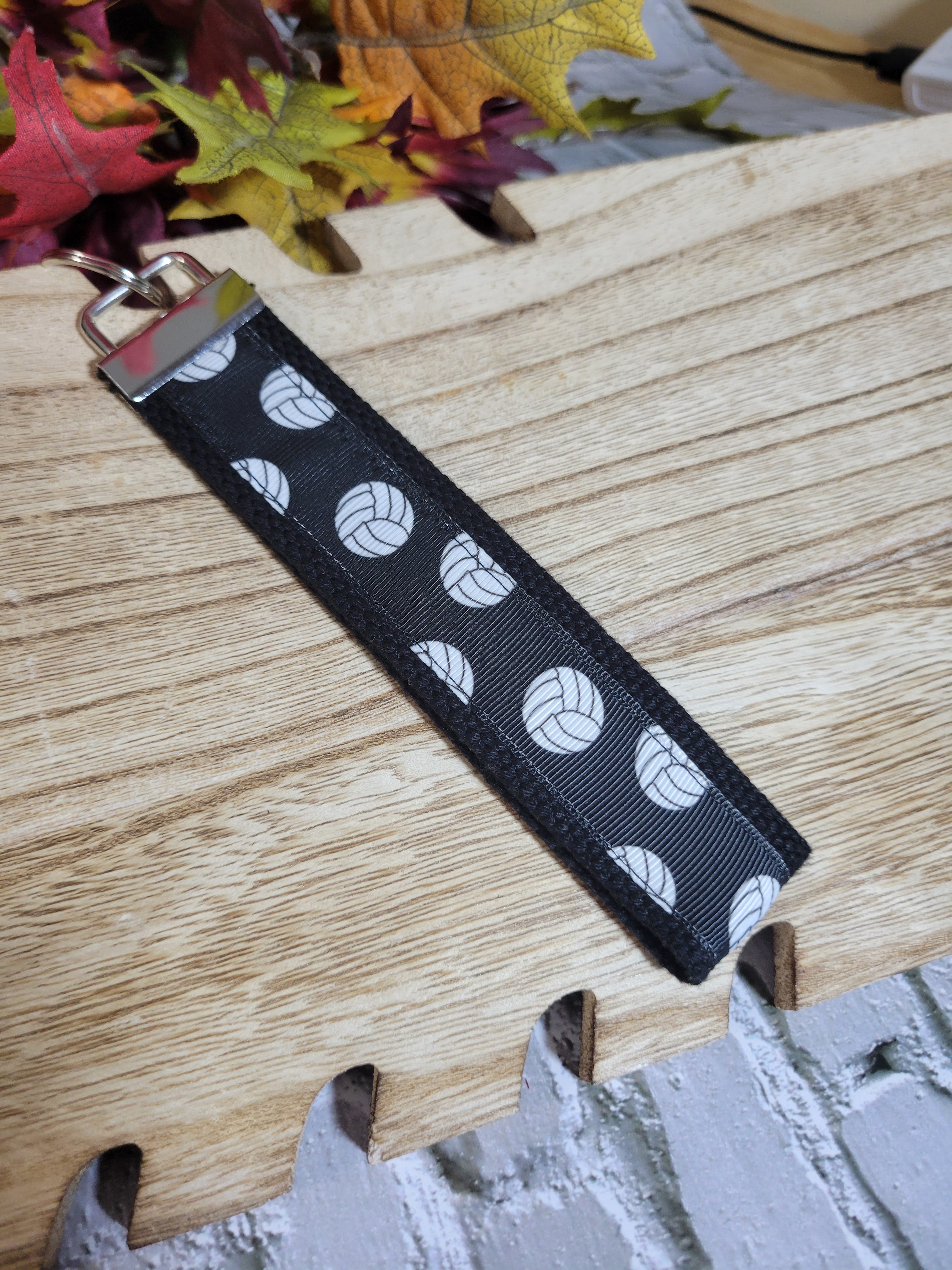 Volleyball - Country Craft Barn Key Chain (#18)