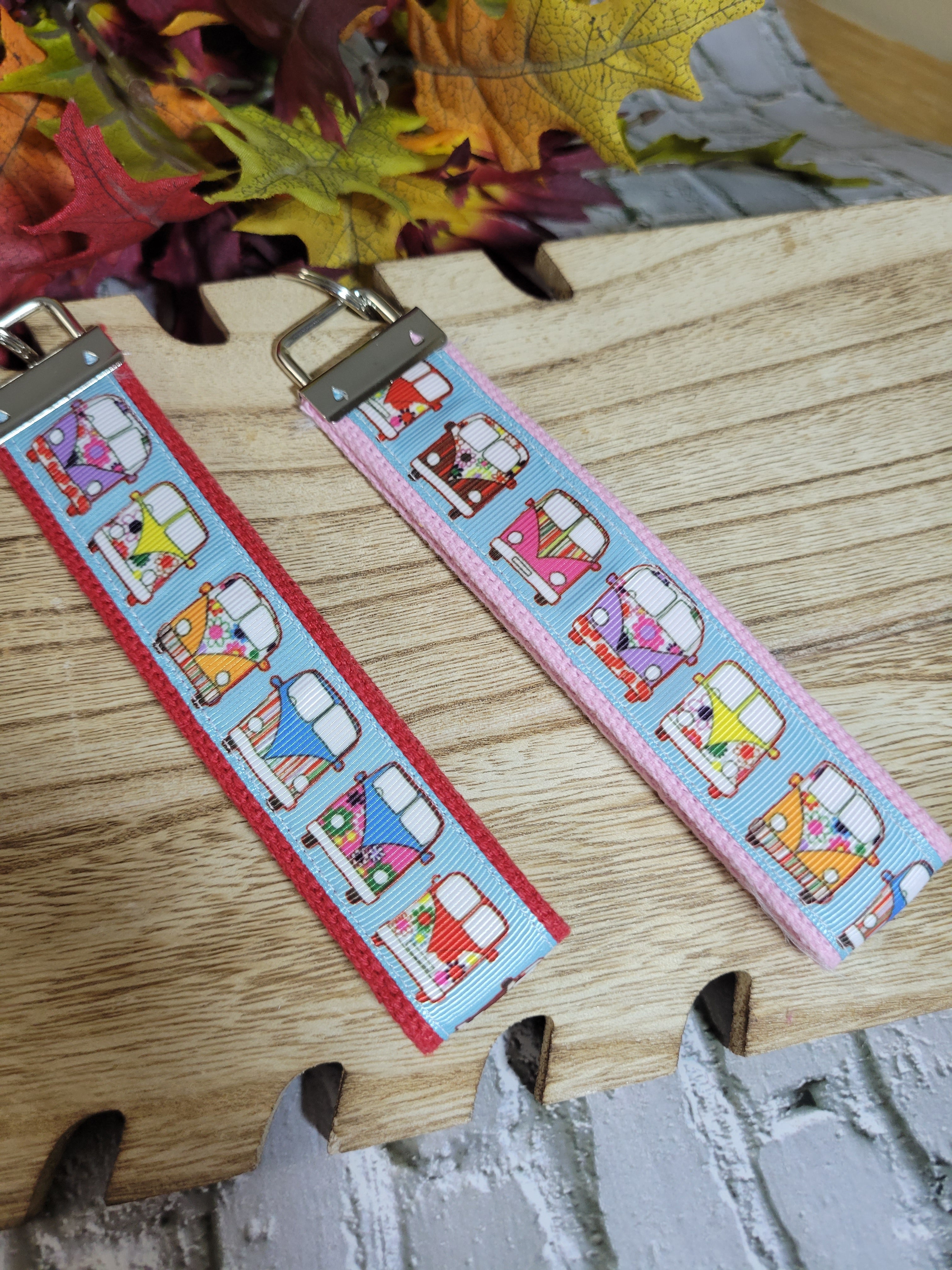Hippy Van - Country Craft Barn Key Chain (#25)