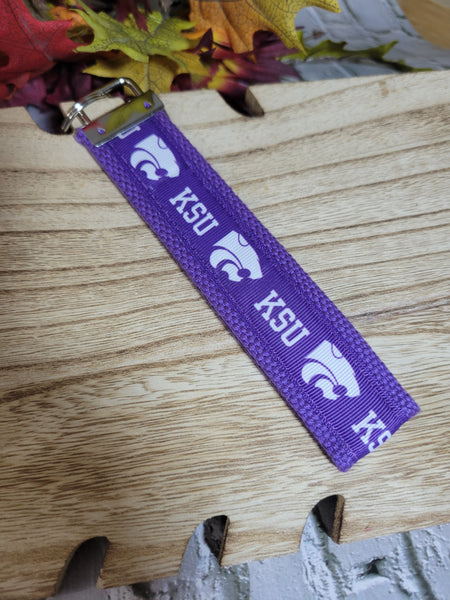 Kansas State University - Country Craft Barn Key Chain (KC-23)