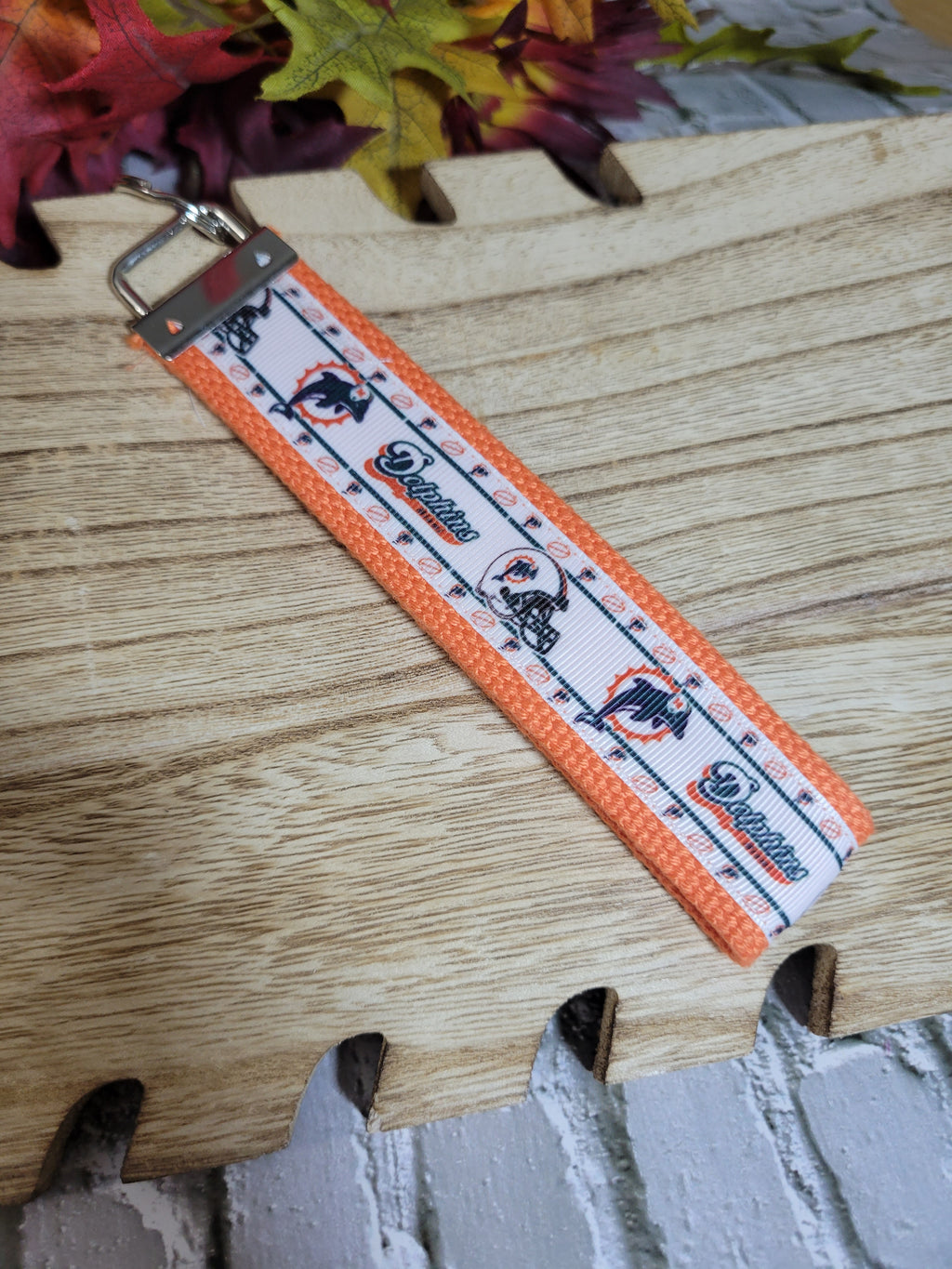 Miami Dolphins - Country Craft Barn Key Chain (KC-1)