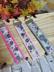 Floral Style - Country Craft Barn Key Chain (#52)