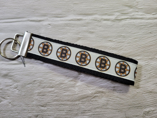 Boston Bruins - Logo - Country Craft Barn Key Chain (#48)