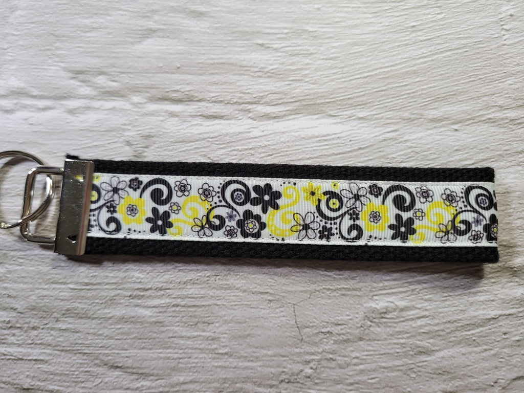 Floral Swirls - Country Craft Barn Key Chain (#41)