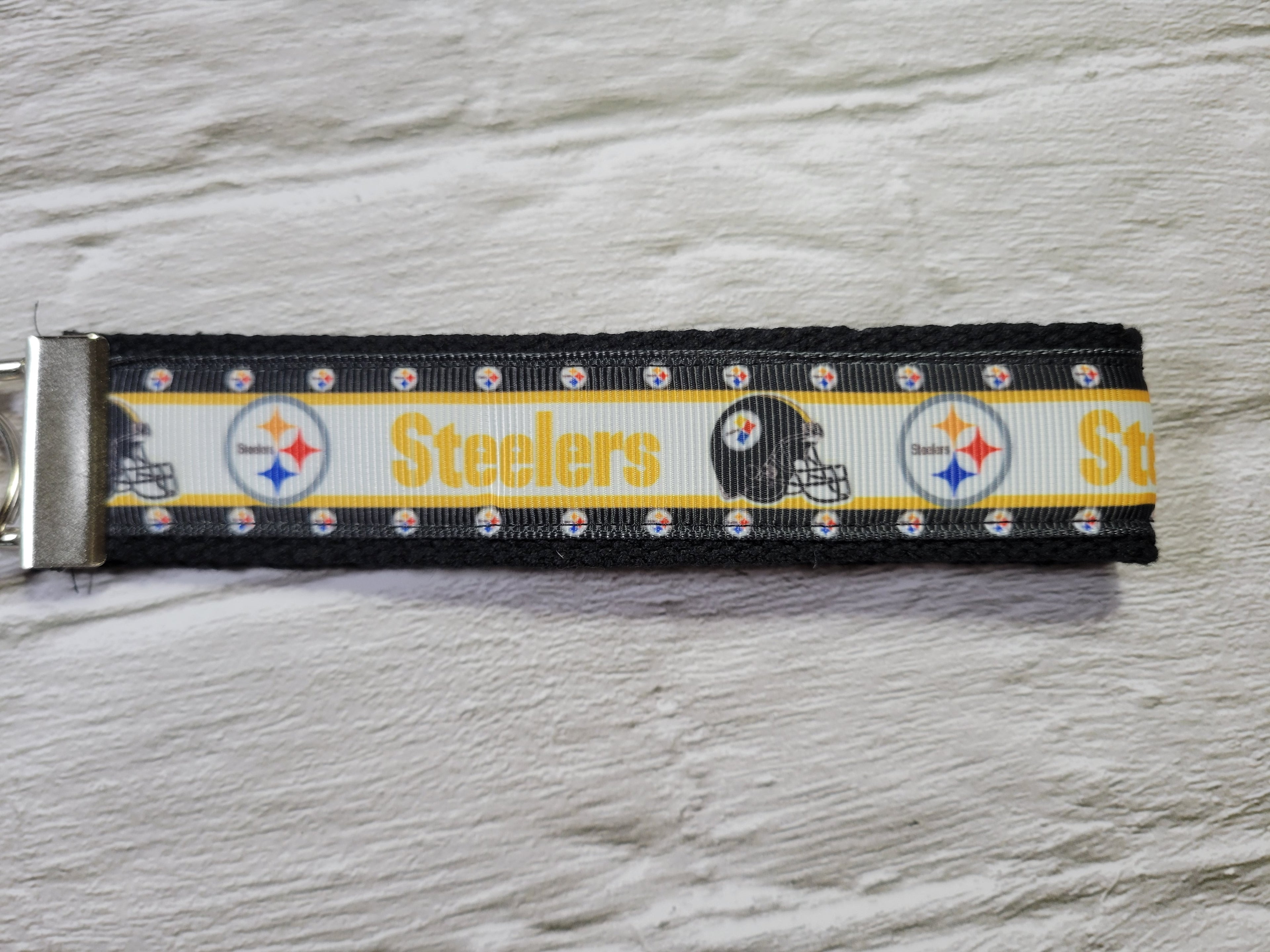 Pittsburgh Steelers Key FOB - Country Craft Barn (#40)