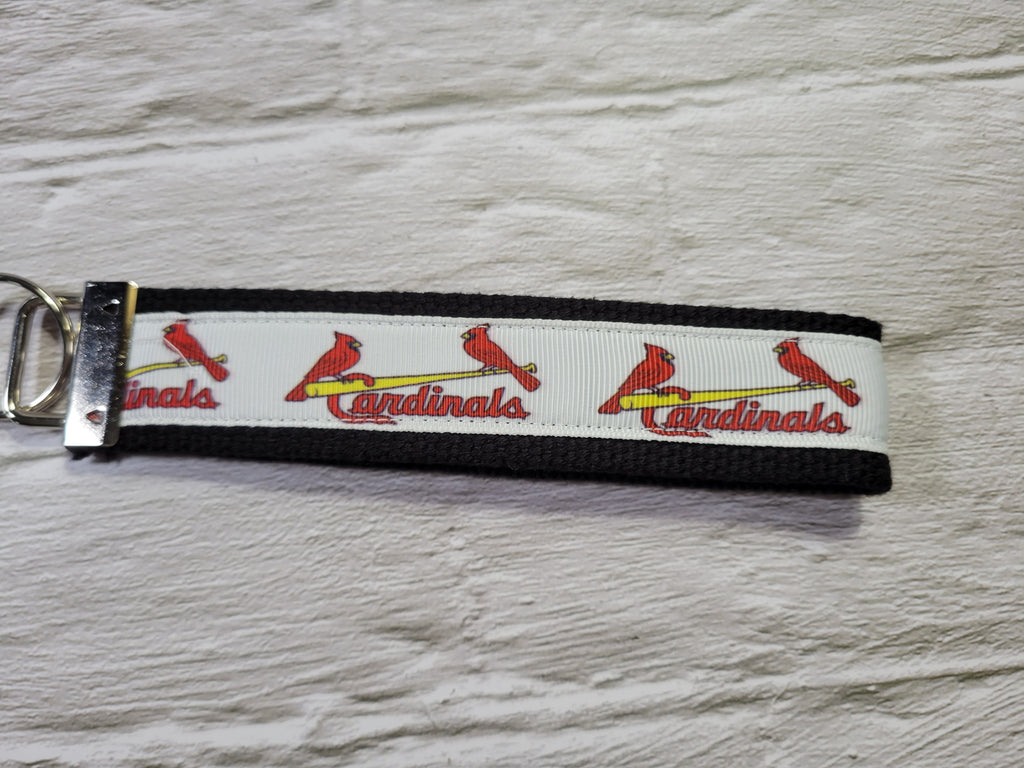 St Louis Cardinal - Country Craft Barn Key Chain (#14)