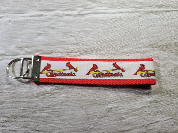 St Louis Cardinal - Country Craft Barn Key Chain (#14)