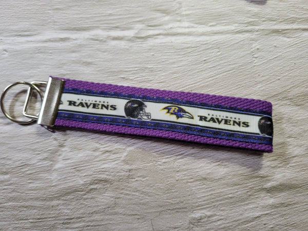 Baltimore Raven - Border - Country Craft Barn Key Chain