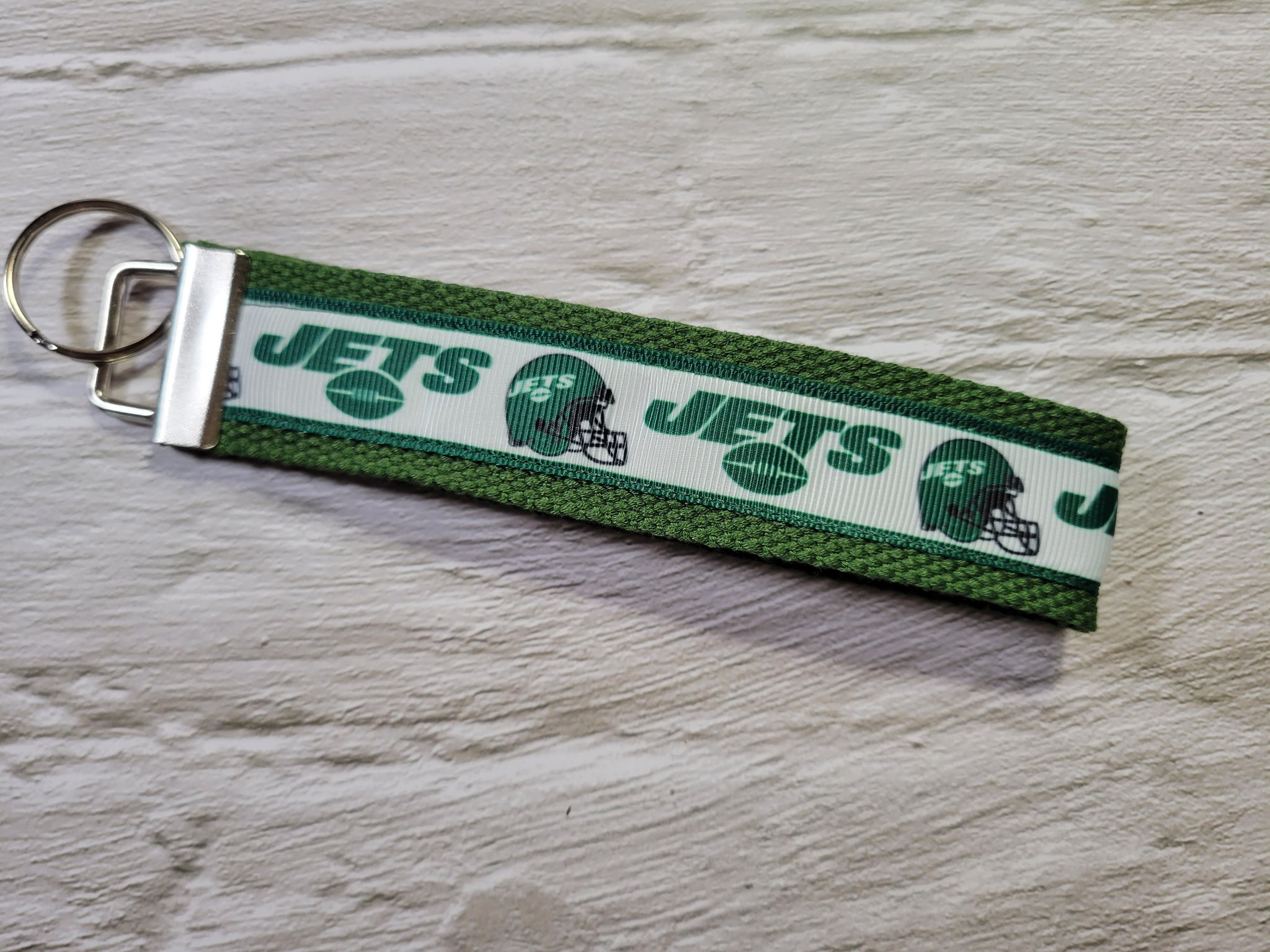 New York Jets - Country Craft Barn Key Chain (#44)