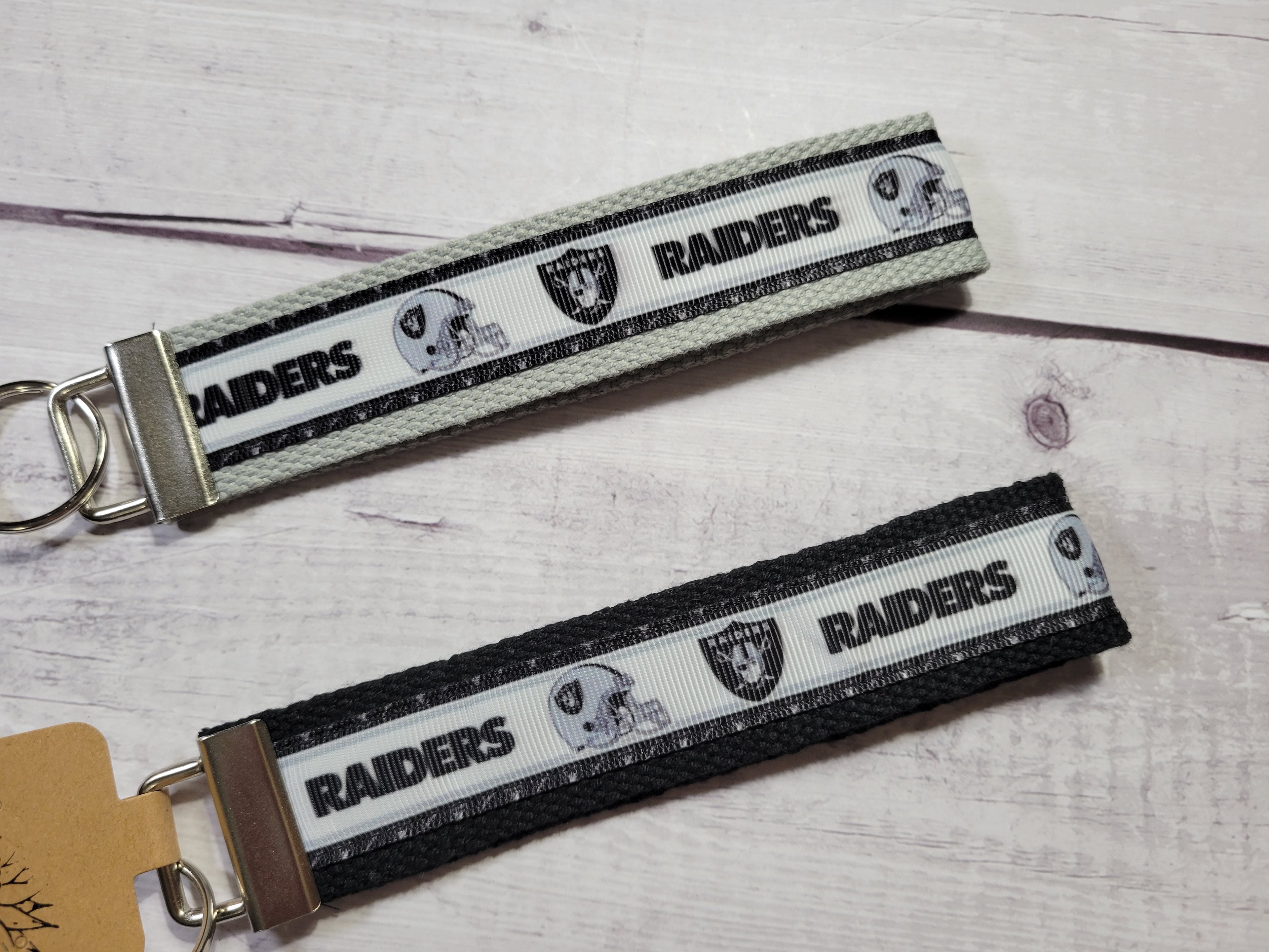 Las Vegas Raiders - Country Craft Barn Key Chain (#42)