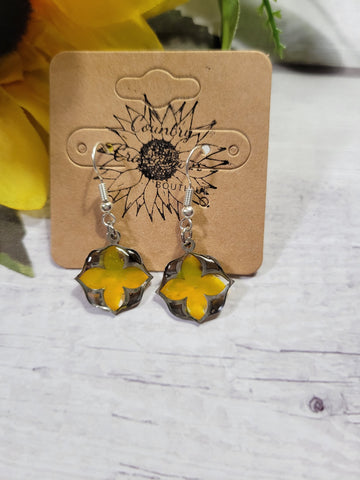 Dainty Dahlia - Black/Yellow Country Craft Barn Earrings (#030)