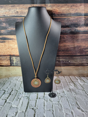 Boho Bling - Brass Country Craft Barn Necklace/Earring Set (#1801)