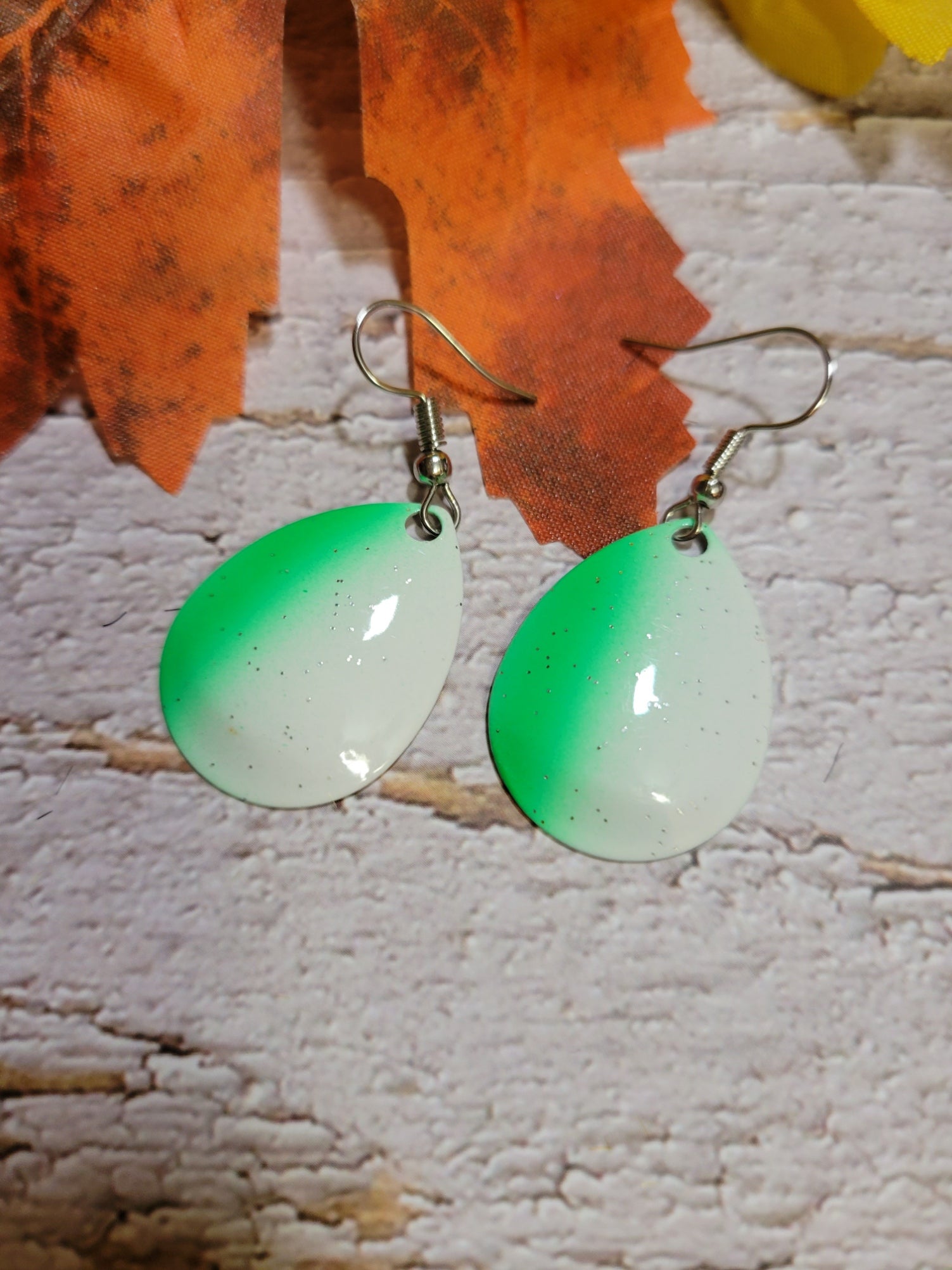 Lured In - Green/White Country Craft Barn Earrings (#076)