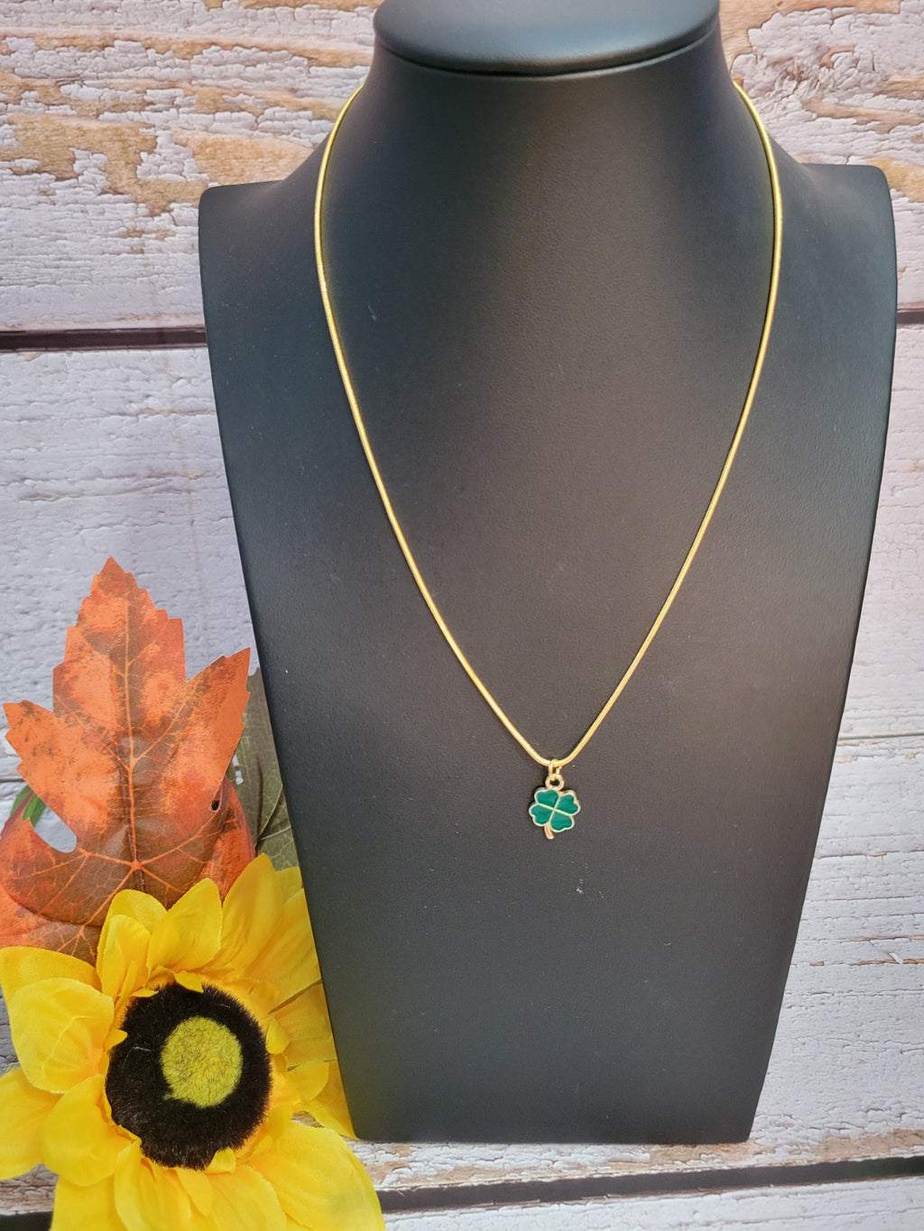 Good Luck Charm - Dk Green Country Craft Barn Necklace (#536)