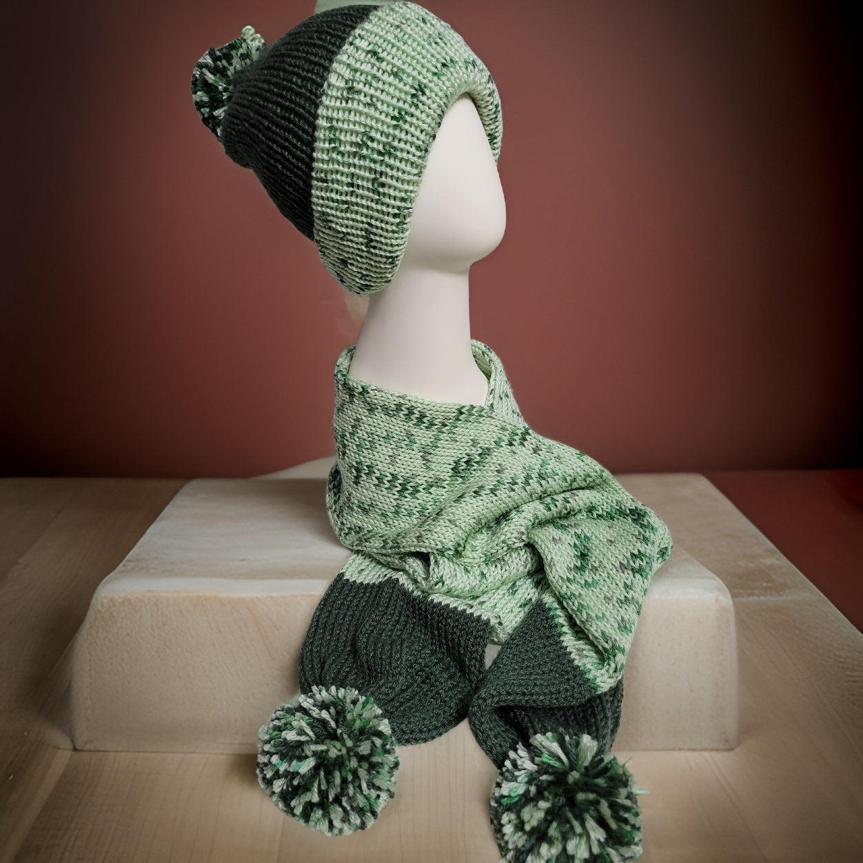 White Sage and Pine Heather - Country Craft Barn Scarf Set (SFS-3003)