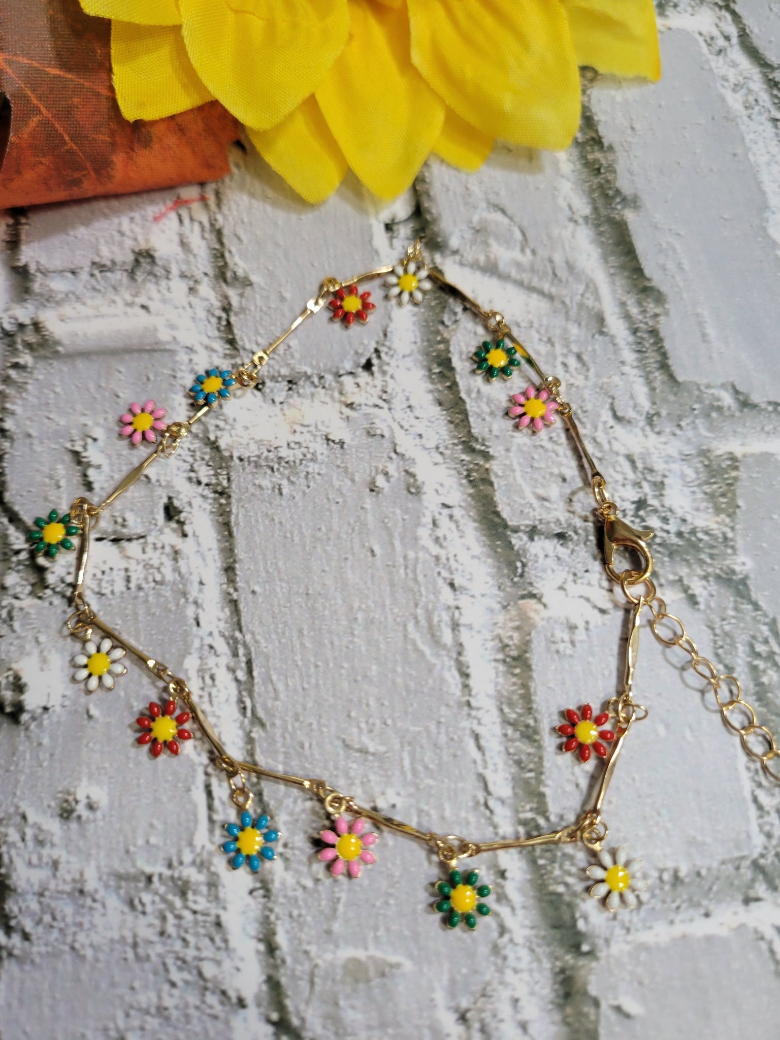 Daisy Flower - Multi/Gold - Country Craft Barn Anklet (#4002)