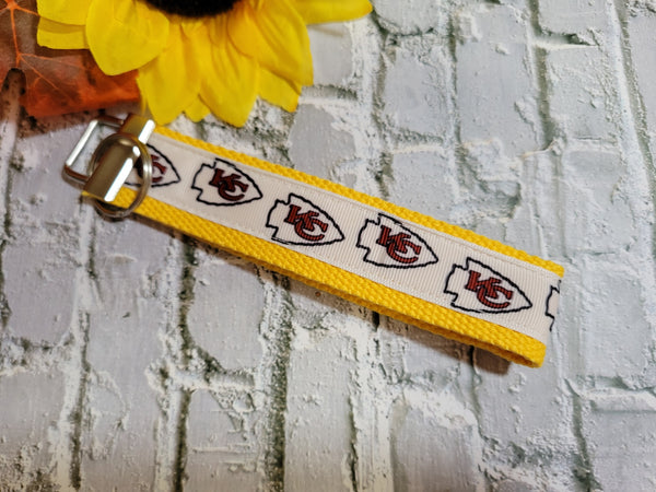 Chiefs Arrowhead - Country Craft Barn Key Chain (#65)