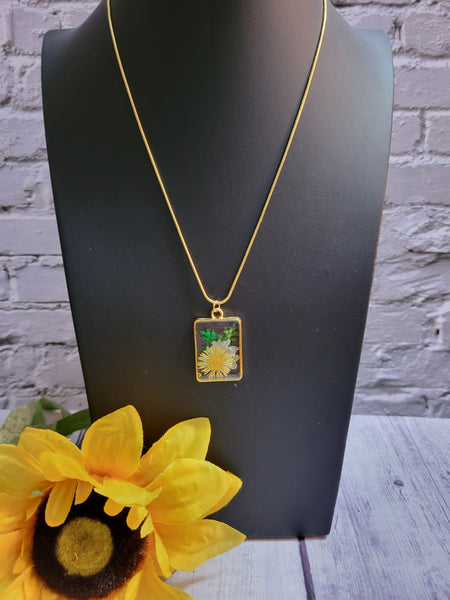 Fancy Flowers - Gold Country Craft Barn Necklace (#563)