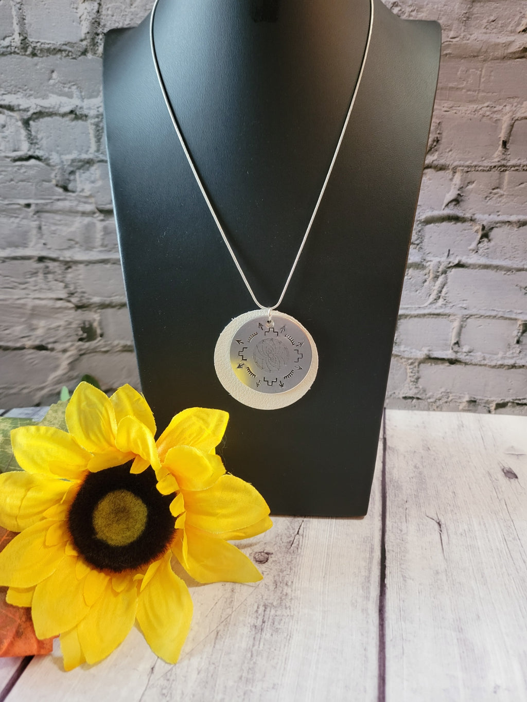 Southwest Delight - White Country Craft Barn Necklace (#571)
