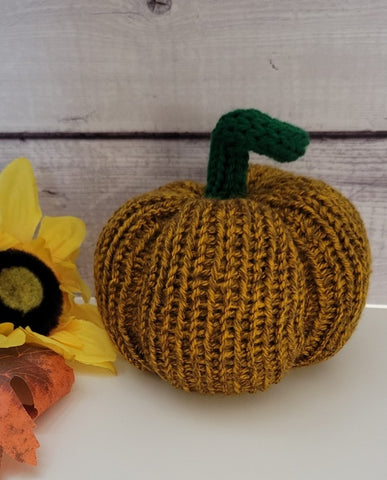 Fall Knit Pumpkin (Medium) -Gold Heather Country Craft Barn Decoration (#1858)