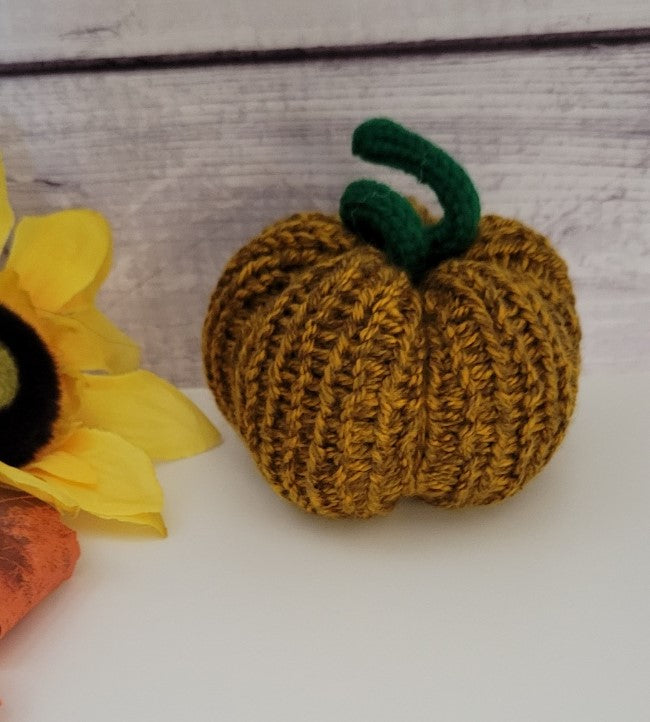 Fall Knit Pumpkin (Small) -Gold Heather Country Craft Barn Decoration (#1857)