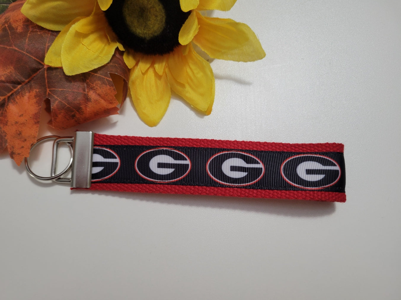 Georgia Bulldogs - Red Country Craft Barn Key Chain (#90)