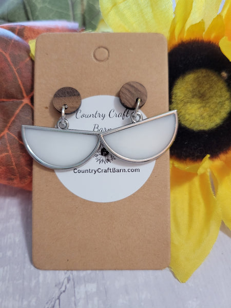 Bushel and a Peck- Brown Wood/White Country Craft Barn Earrings (#252)