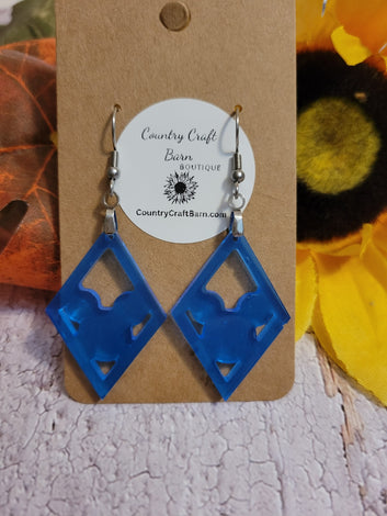 Country Craft Barn Earrings