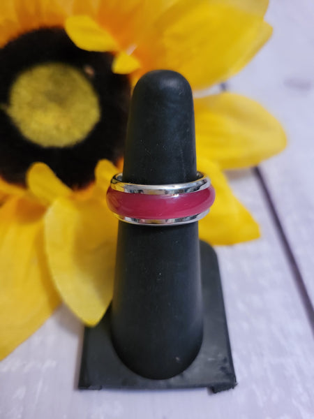 Ring Around the Resin - Dark Pink/Red Country Craft Barn Ring (R009)