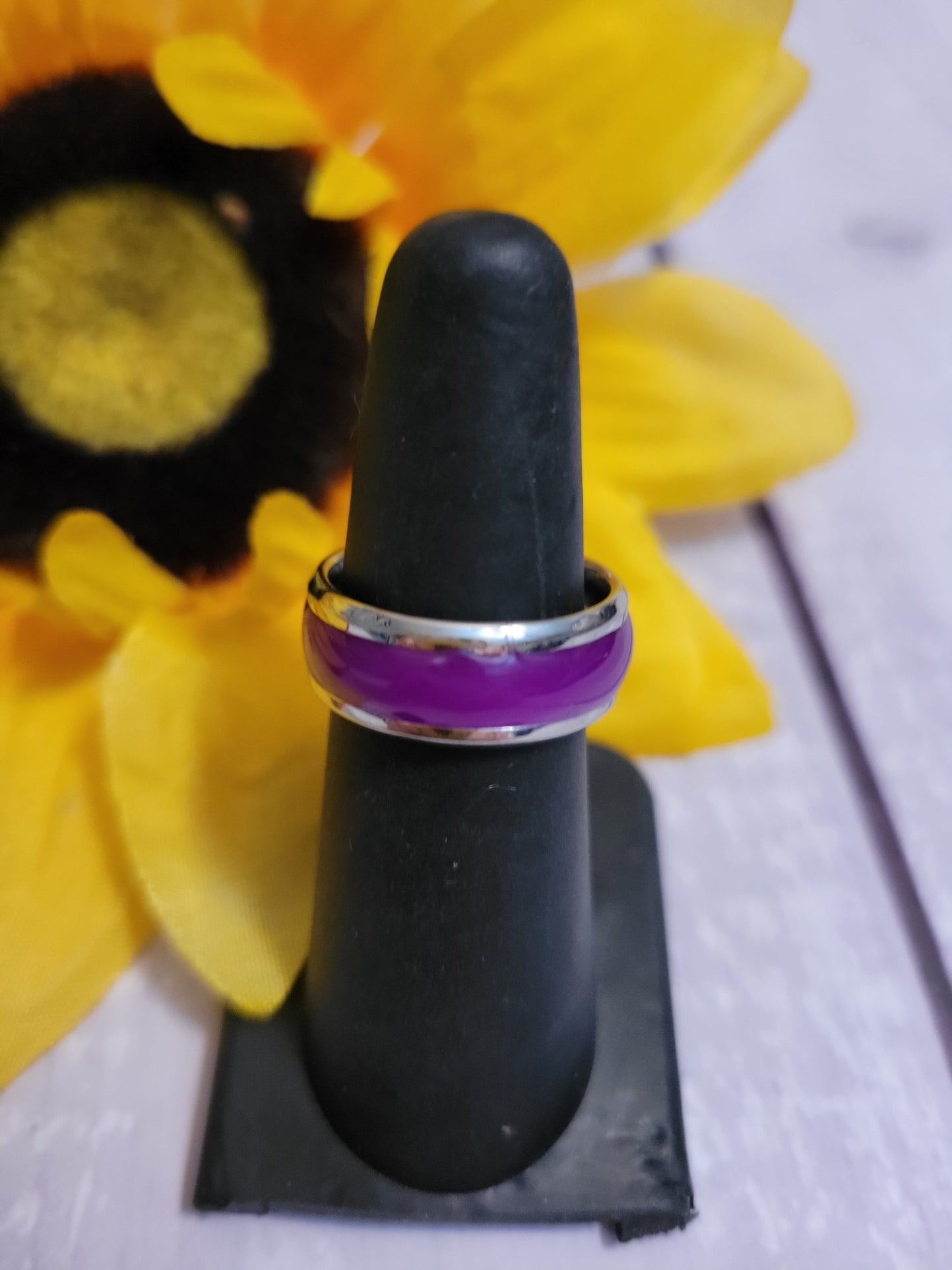 Ring Around the Resin - Purple Country Craft Barn Ring (R008)