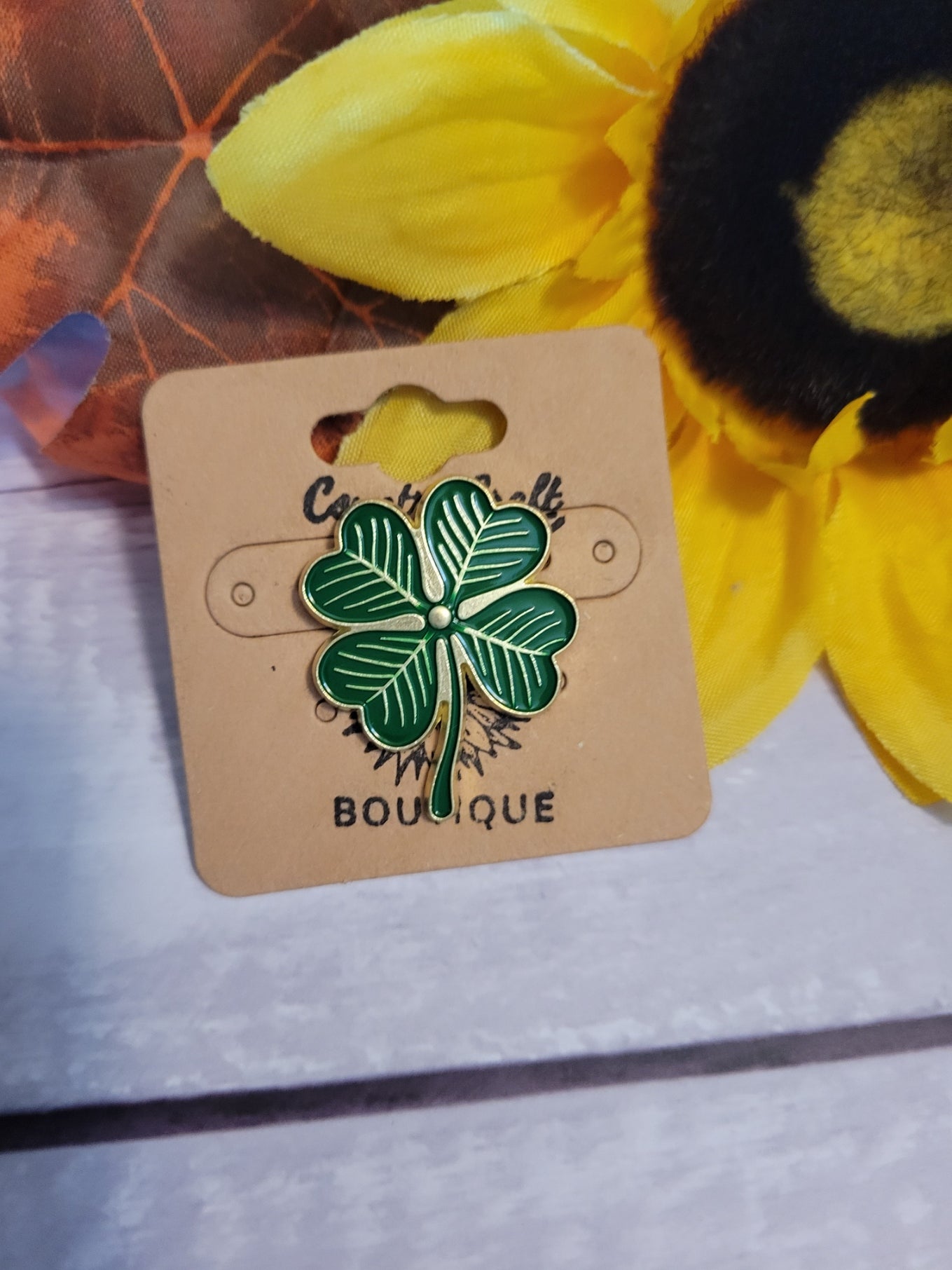 Shamrock Luck - Green Country Craft Barn Hat Pin (#5000)