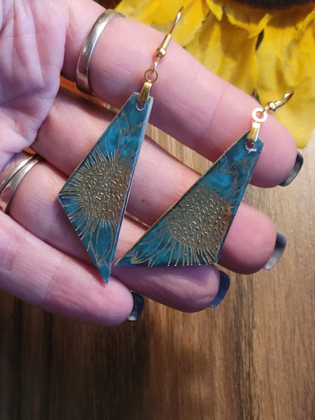 Golden Floral - Sunflower Teal Triangle Country Craft Barn Earrings (#305E)
