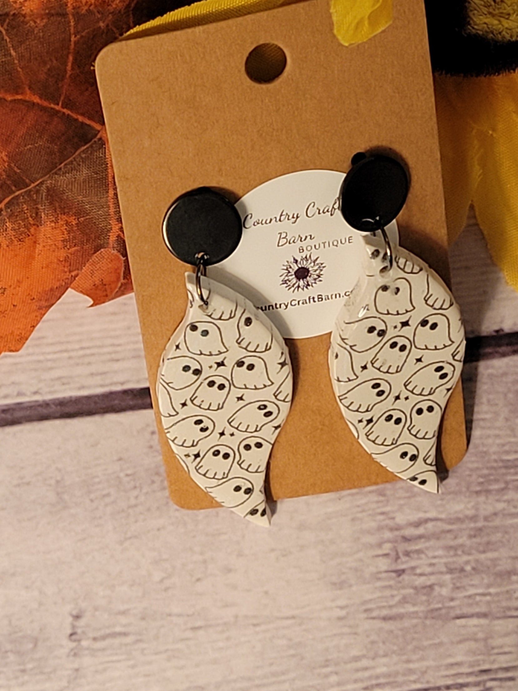 Ghosties - Black/White Country Craft Barn Earrings (#306E)