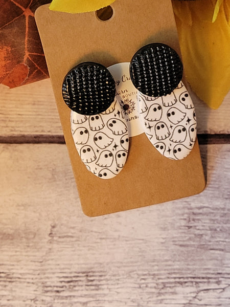 Ghostie Ovals- Black/White Color Country Craft Barn Earrings (#315E)