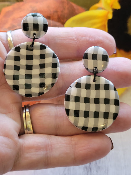 Gingham Girl - Black/White Country Craft Barn Earrings (#327E)