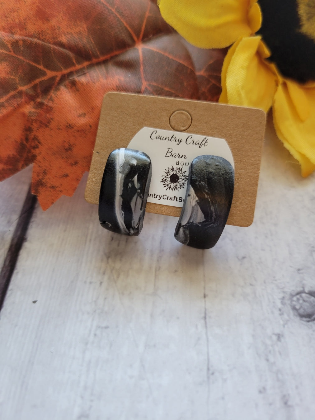 Marble Mystique - Black/White Country Craft Barn Earrings (#334E)