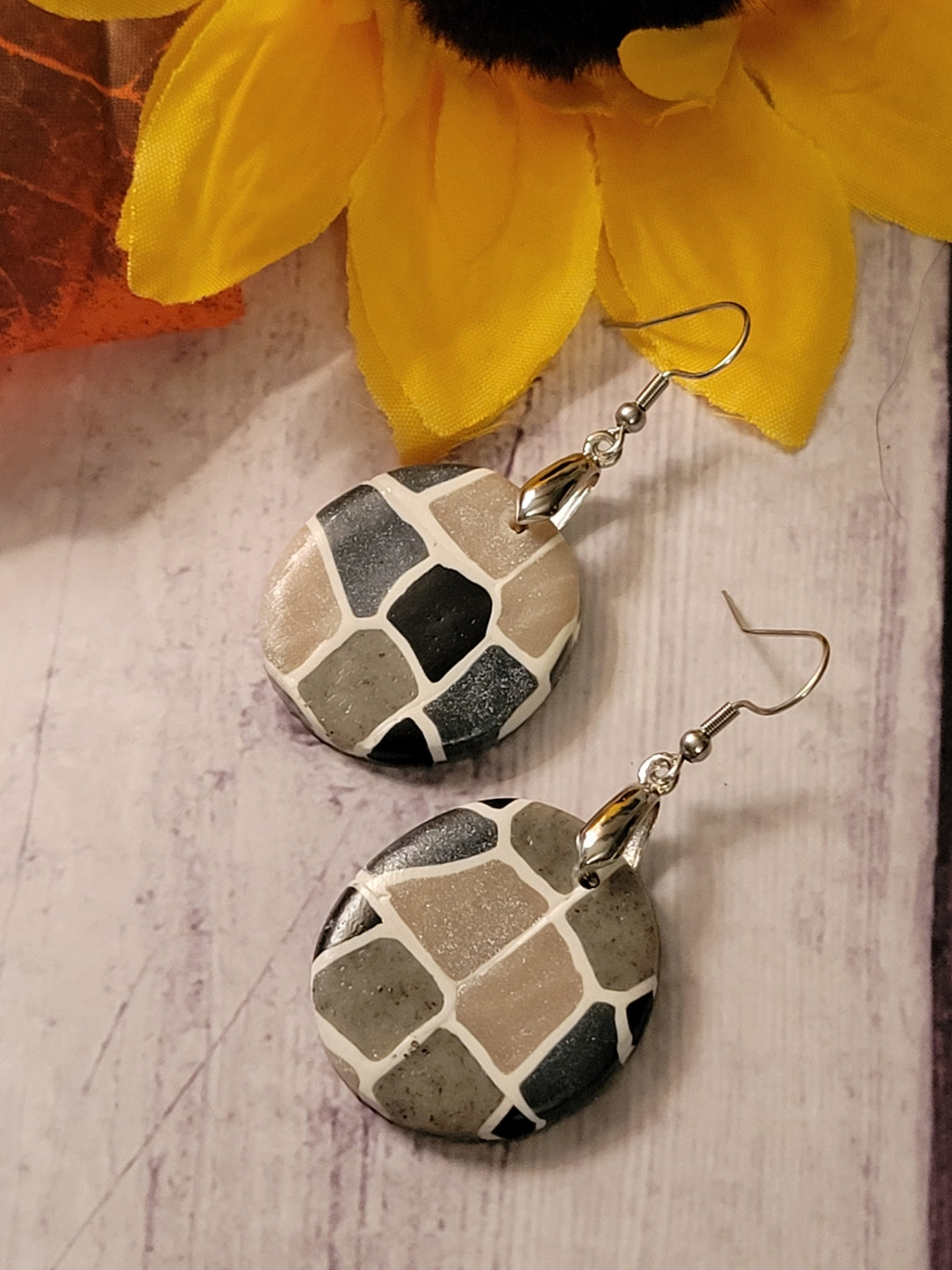 Cobble Charm - Neutral Greys Country Craft Barn Earrings (#344E)