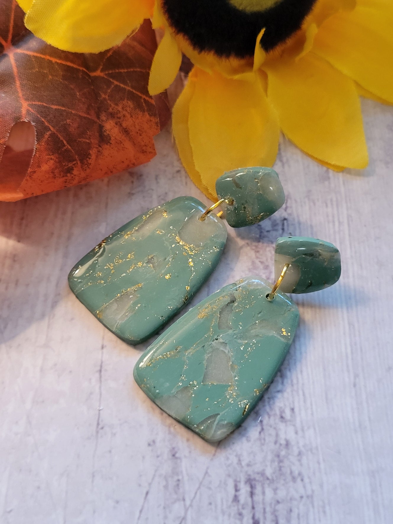 Mint Mirage - Green Country Craft Barn Earrings (#346E)