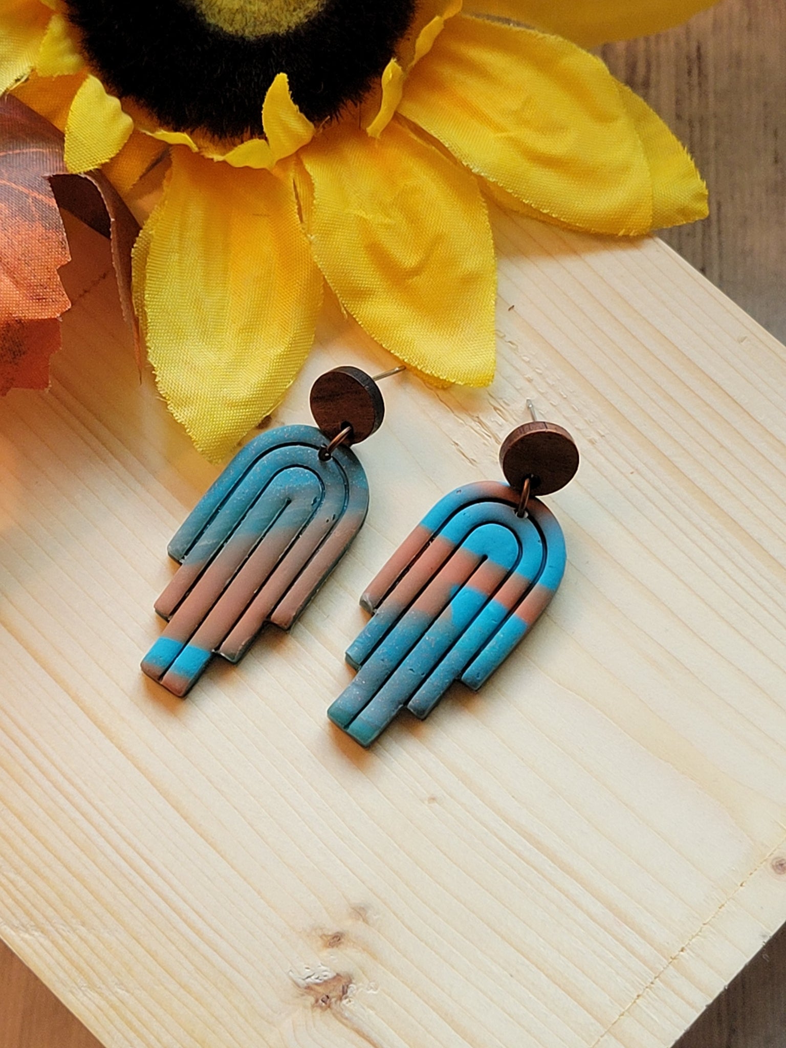 Southwest Arches - Multi Country Craft Barn Earrings (#359E)