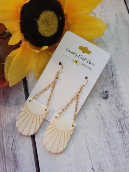Sunbeam Arch - White/Gold Country Craft Barn Earrings (#373E)