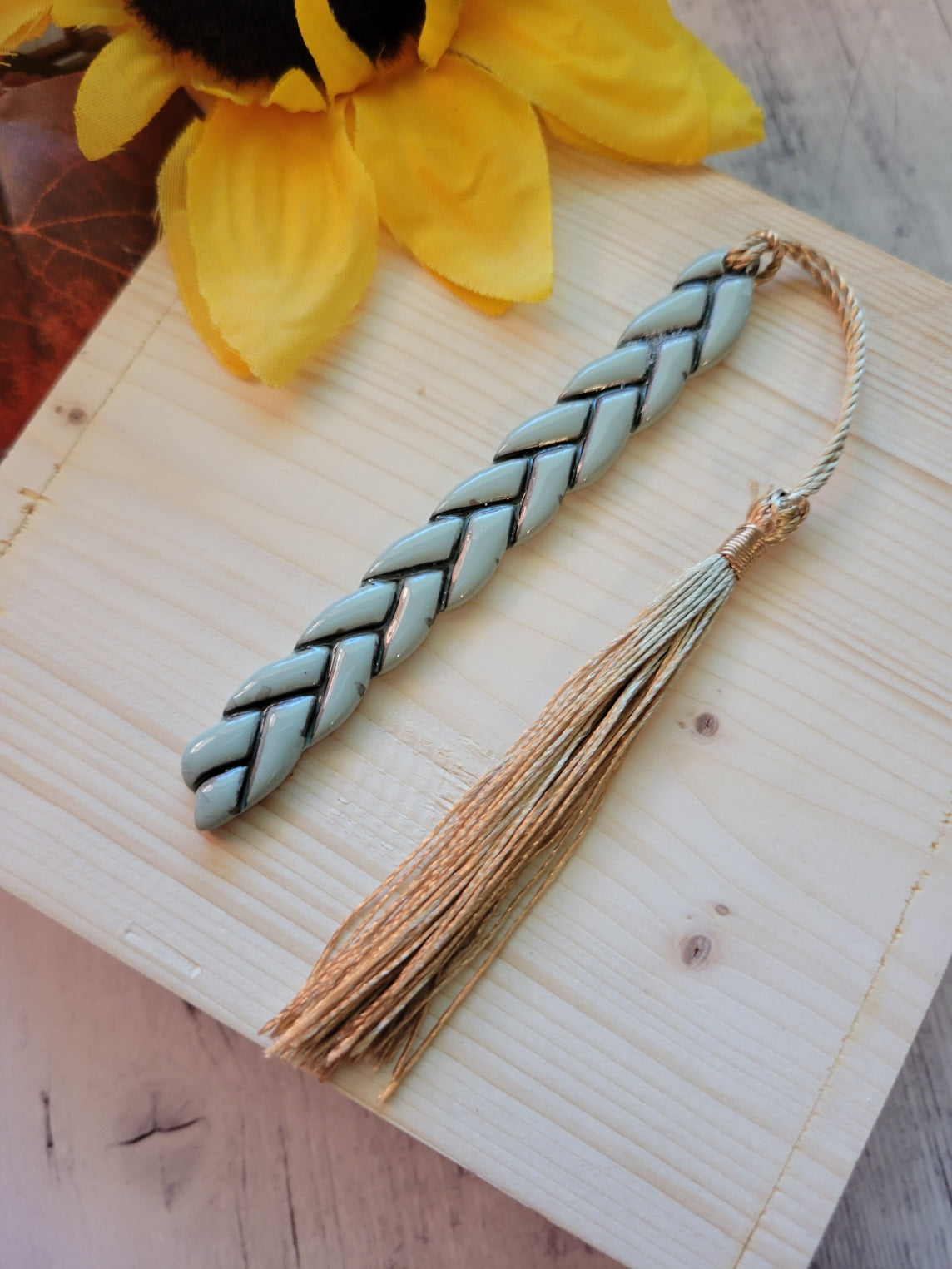 Braided Calm - Sage/Tan Country Craft Barn Bookmark (BM-100)