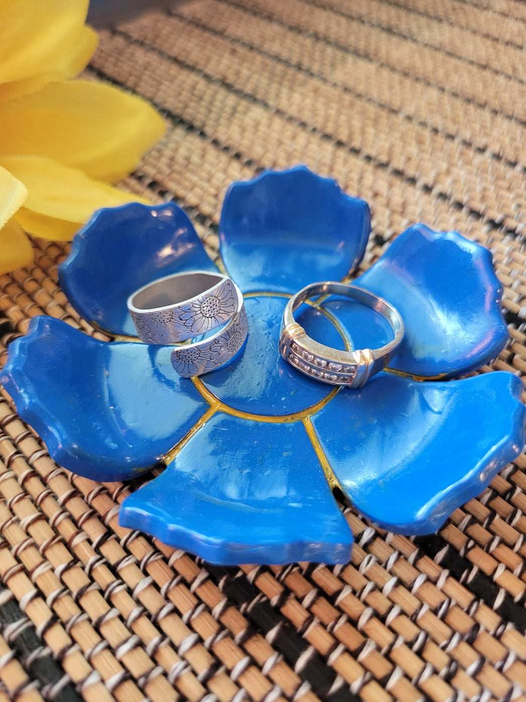 Radiant Bloom Trinket Keeper - Blue Country Craft Barn Trinket Dish (#100TD)