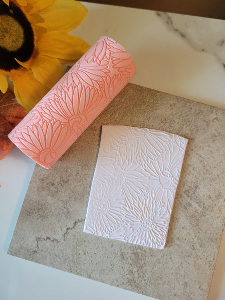 Daisy Bloom Texture Clay Roller –  - Country Craft Barn Clay Accessories (101TR)