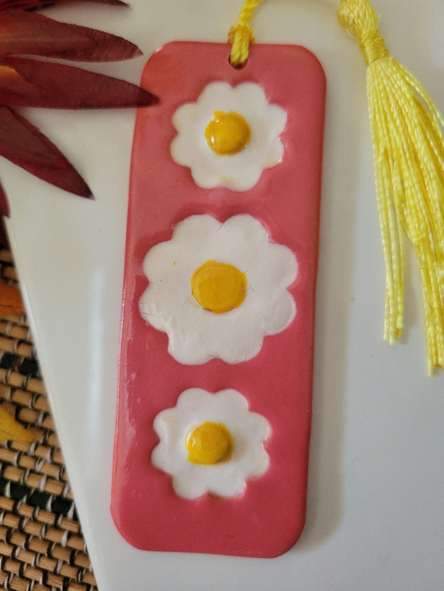 🌸 “Petal Pause” Polymer Clay Bookmark –Pink Country Craft Barn (BM-103)