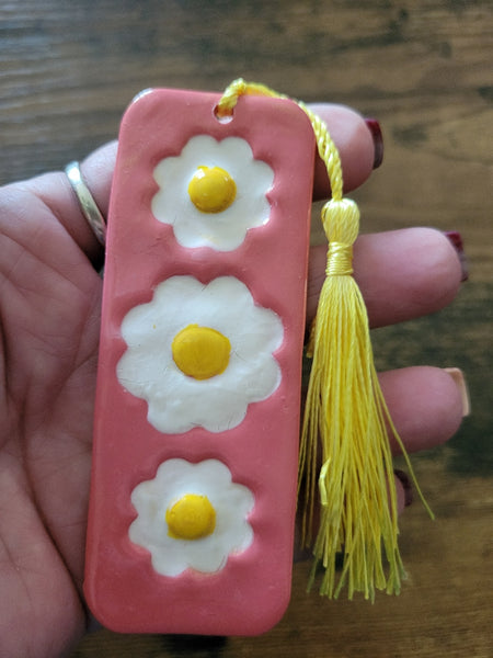 🌸 “Petal Pause” Polymer Clay Bookmark – Handmade Elegance for Every Page - Pink Country Craft Barn (103-BM)
