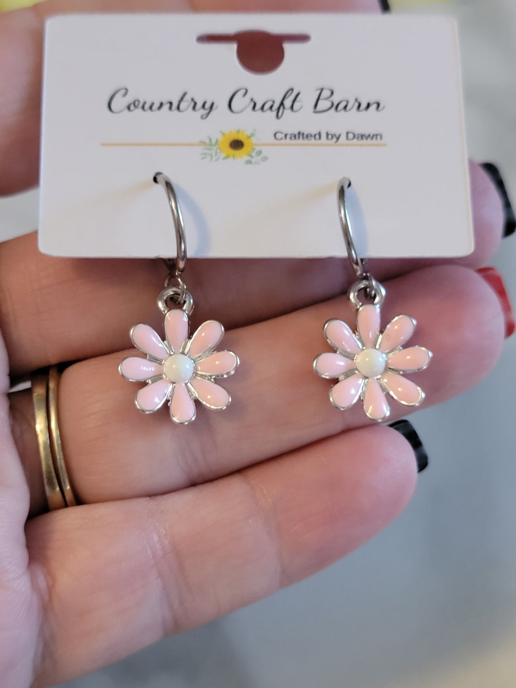 Lovely Daisy Hoop - Pink Country Craft Barn Earrings (#399E)